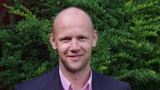 Fredrik Scheinert (NRK) Fredrik Scheinert (NRK)