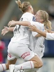 Røas fotballjenter (Foto: Solum, Stian Lysberg, Foto: Stian Lysberg Solum/Scanpix) Røas fotballjenter (Foto: Solum, Stian Lysberg, Foto: Stian Lysberg Solum/Scanpix)