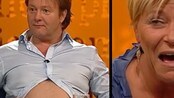 Siv Jensen får latterkrampe på Nytt på Nytt - Og "Charter"-Svein Østvik viser magen.