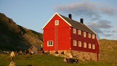 Stavali turisthytte, Vestvidda
