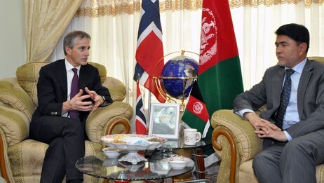 Jonas Gahr Støre og Abdul Haq Shafaq (Foto: Piene, Bibiana/Scanpix) Jonas Gahr Støre og Abdul Haq Shafaq (Foto: Piene, Bibiana/Scanpix)