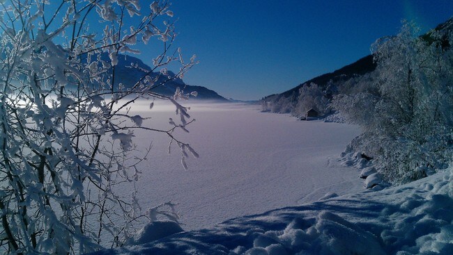 Jølstravatnet (Foto: Tone Merete Lillesvangstu/NRK) Jølstravatnet (Foto: Tone Merete Lillesvangstu/NRK)
