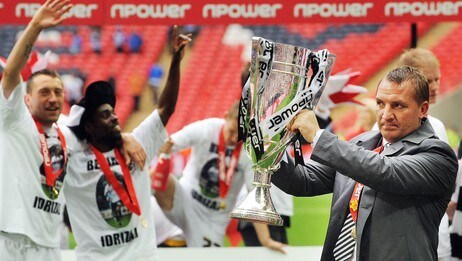 Swansea-manager Brendan Rodgers feirer opprykket til Premier League (Foto: BEN STANSALL/Afp) Swansea-manager Brendan Rodgers feirer opprykket til Premier League (Foto: BEN STANSALL/Afp)
