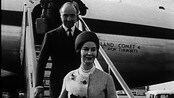 John Profumo og kona Valerie Hobson på oppdrag - Krigsminister John Profumo og kona, skuespilleren Valerie Hobson under ett av hans oppdrag som statsråd.