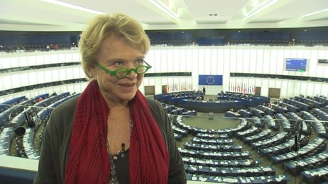 Eva Joly i Europaparlamentet (Foto: Christophe Pouchoulin/NRK)