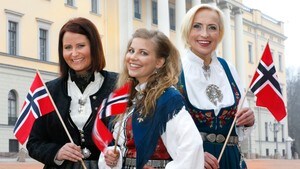 Gratulerer med dagen! 17.05.2013