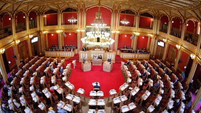 Stortingssalen (Foto: Poppe, Cornelius/Scanpix) Stortingssalen (Foto: Poppe, Cornelius/Scanpix)