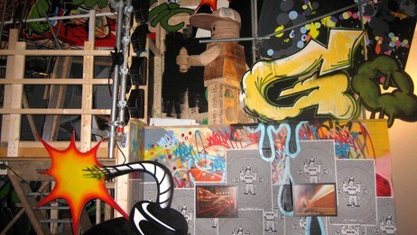 Grafitti på Høstutstillingen 2008 (Foto: Håkon Løtveit/NRK) Grafitti på Høstutstillingen 2008 (Foto: Håkon Løtveit/NRK)