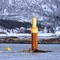 Når anlegget er senka ned i havet, får tidevatnet turbinane til å rotere.