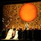 Operaens sluttscene med Sarastro, Tamino og Pamina. Operaens sluttscene med Sarastro, Tamino og Pamina.