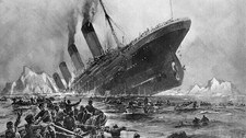 Dramatisert framstilling av «Titanic»-forliset 1912 (Foto: Willy Stöwer/Wikimedia Commons) Dramatisert framstilling av «Titanic»-forliset 1912 (Foto: Willy Stöwer/Wikimedia Commons)