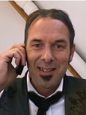 Haakon B. Schrøder (Foto: Haakon B. Schrøder) Haakon B. Schrøder (Foto: Haakon B. Schrøder)