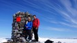Oppe ved varden på Njukcagáisá - Svanefjell 499 moh på Ifjordfjellet i Tana kommune