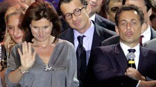 Cecilia Sarkozy (Foto: LIONEL CIRONNEAU/AP) Cecilia Sarkozy (Foto: LIONEL CIRONNEAU/AP)