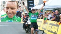 Edvald Boasson Hagen gikk i mål i ensom majestet under den nest siste etappen av Tour of Norway. (Foto: NRK) Edvald Boasson Hagen gikk i mål i ensom majestet under den nest siste etappen av Tour of Norway. (Foto: NRK)