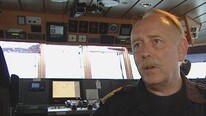 Kommandørkaptein Frode Løseth på «KV Harstad» (Foto: Eskil Mehren/NRK) Kommandørkaptein Frode Løseth på «KV Harstad» (Foto: Eskil Mehren/NRK)
