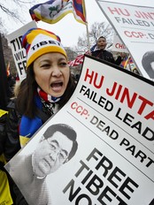 US-CHINA-POLITICS-TIBET-PROTEST (Foto: JEWEL SAMAD/Afp) US-CHINA-POLITICS-TIBET-PROTEST (Foto: JEWEL SAMAD/Afp)