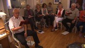 Salmesang i bispeboligen i Stavanger - Biskopen i Stavanger har starta ein folkebevegelse for salmesangen. 

Han fryktar at sangene går i gløymeboka, og vil at folk skal arrangera salmekvelder heime.

Ei nettside skal gje hjelp og inspirasjon, og i går inviterte biskopen til avspark heime i si eiga stue: