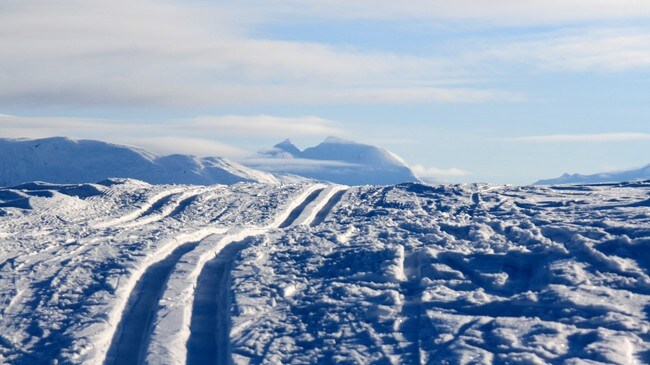Skispor (Foto: Andreas Grimsæth/NRK)