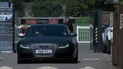 - Kan være smart - Brede Hangeland mener Riise har en høy stjerne i England, og fortjener det samme i Norge.