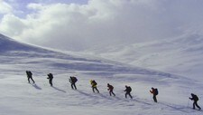 Skitur med start fra Haukeliseter På tur ut fra Haukeliseter (Foto: Erling Grøstad/Den Norske Turistforening)