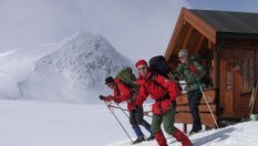 Påsken 2006. Håvard Lia (foran), Arvid Berge og Øystein Lia, Karitind i bakgrunnen