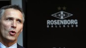 Jens opplevde vinnerkultur på RBK-brakka - Mens partiet sliter i motvind på meningsmålingene, oppsøker statsminister Jens Stoltenberg vinnerkulturen på RBK-brakka.