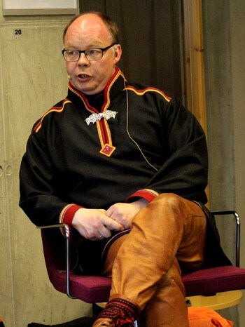  Henrik Olsen 