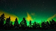 Nordlys over Sogn og Fjordane (Foto: Lukasz Redzio)