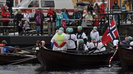 Sjukehustilsette ror i Kristiansund (Foto: Øyvind M. Grødahl)