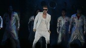 24.04.13 Anne Berit Anti - Sátneduojár muittuha olles olbmuid ahte sii maid leat leamašan nuorra ja crazy stuorra nástiid maŋis, nu go nuorra nieiddat Justin Bieber maŋis odne. 