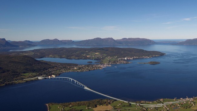 Tresfjordbrua - Vågstrandstunnelen (Foto: Pressefoto) Tresfjordbrua - Vågstrandstunnelen (Foto: Pressefoto)