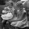 1937: Prinsessene Ragnhild og Astrid har fått en lillebror, Harald.