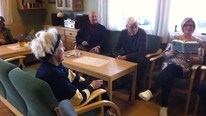 Boklesing dagsenter (Foto: Anett Johansen Espeland/NRK)