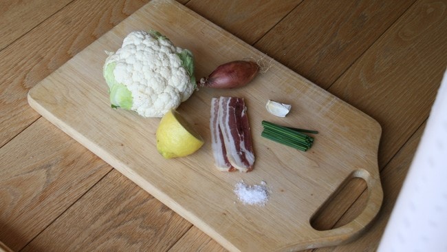 Blomkålsuppe ingredienser (NRK.no/mat) Blomkålsuppe ingredienser (NRK.no/mat)