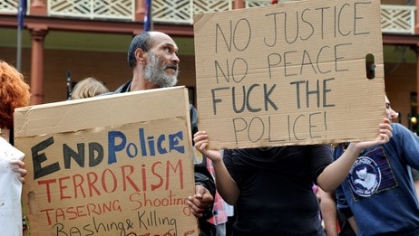 Sydney, protest mot politivold (Foto: WILLIAM WEST/Afp) Sydney, protest mot politivold (Foto: WILLIAM WEST/Afp)