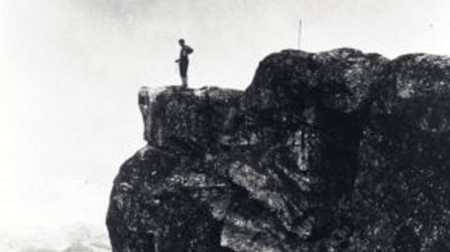 Preikestolen i Odda kommune (Foto: Arkiv: AS Tyssefaldenes fotosamling, Norsk Vasskraft- og Industristadmuseum) Preikestolen i Odda kommune (Foto: Arkiv: AS Tyssefaldenes fotosamling, Norsk Vasskraft- og Industristadmuseum)