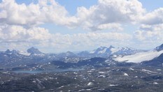 Utsikt mot Tyin/Jotunheimen fra toppen
