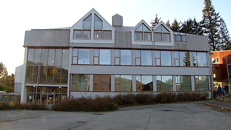 Søfteland skule (NRK) Søfteland skule (NRK)
