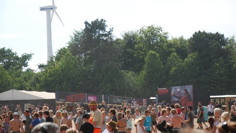 Vindmøllen ved Roskilde festivalen (Foto: Annette Hobson) Vindmøllen ved Roskilde festivalen (Foto: Annette Hobson)