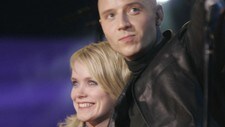 Sivert Høyem og Ane Brun hadde stor suksess med duetten 'Lift me' i 2005. (Foto: Sigurdsøn, Bjørn/SCANPIX) Sivert Høyem og Ane Brun hadde stor suksess med duetten 'Lift me' i 2005. (Foto: Sigurdsøn, Bjørn/SCANPIX)