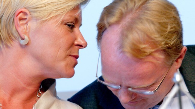 Siv Jensen og Per Sandberg (Foto: Falch, Knut/SCANPIX) Siv Jensen og Per Sandberg (Foto: Falch, Knut/SCANPIX)