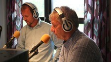 Sjefredaktør Rolf Nordberg og ordfører i Våler Kjell Konterud (Foto: Vibecke Wold Haagensen/NRK) Sjefredaktør Rolf Nordberg og ordfører i Våler Kjell Konterud (Foto: Vibecke Wold Haagensen/NRK)