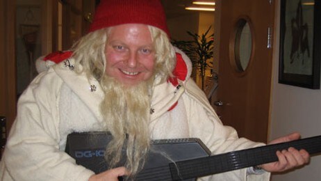 Erik Forfod som julenisse (Foto:promo NRK) Erik Forfod som julenisse (Foto:promo NRK)