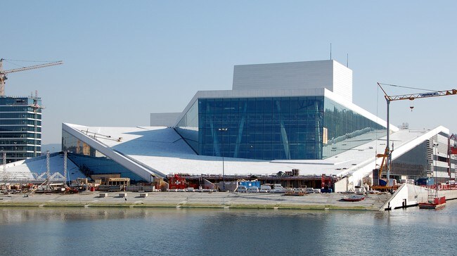 Operaen i Bjørvika reiser seg (Foto: Hans H. Bjørstad)