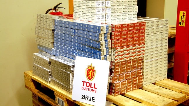 Sigarettbeslag (Foto: Tollvesenet) Sigarettbeslag (Foto: Tollvesenet)