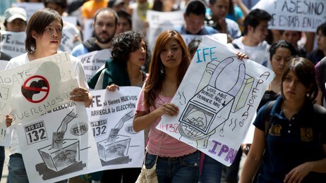 Demonstranter etter presidentvalget i Mexico (Foto: Eduardo Verdugo/Ap) Demonstranter etter presidentvalget i Mexico (Foto: Eduardo Verdugo/Ap)