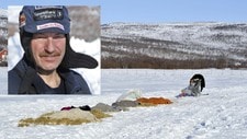 Roger Dahl og spannet (Foto: Knut-Sverre Horn)