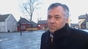Går til kamp mot grensehandel - Næringslivet i Fredriktad håper mer liv og røre i bysentrum kan være med på å tette handelslekkasjen til Strømstad. TV-reportasje. 
