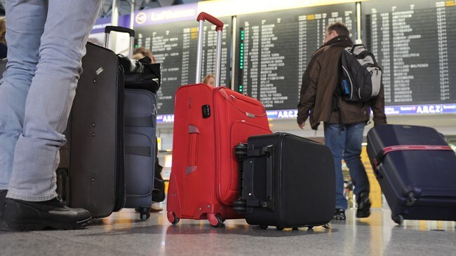 Streik på flyplassen i Frankfurt (Foto: ARNE DEDERT/Afp) Streik på flyplassen i Frankfurt (Foto: ARNE DEDERT/Afp)